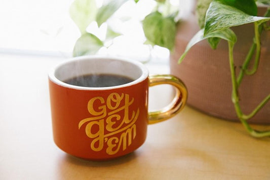 Green vs Black Tea: Caffeine, Flavor and Health Benefits